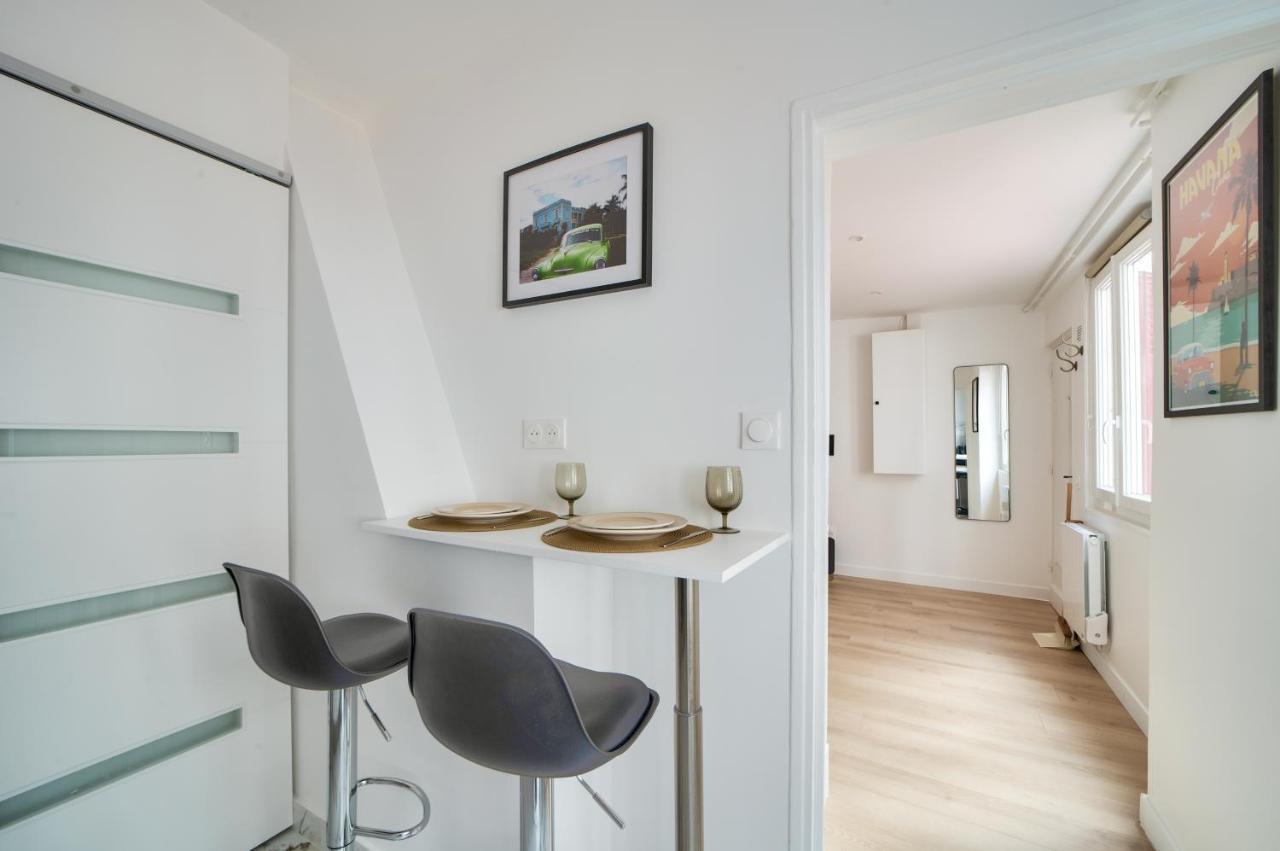 Superbe Studio Refait A Neuf Apartment Paris Exterior foto